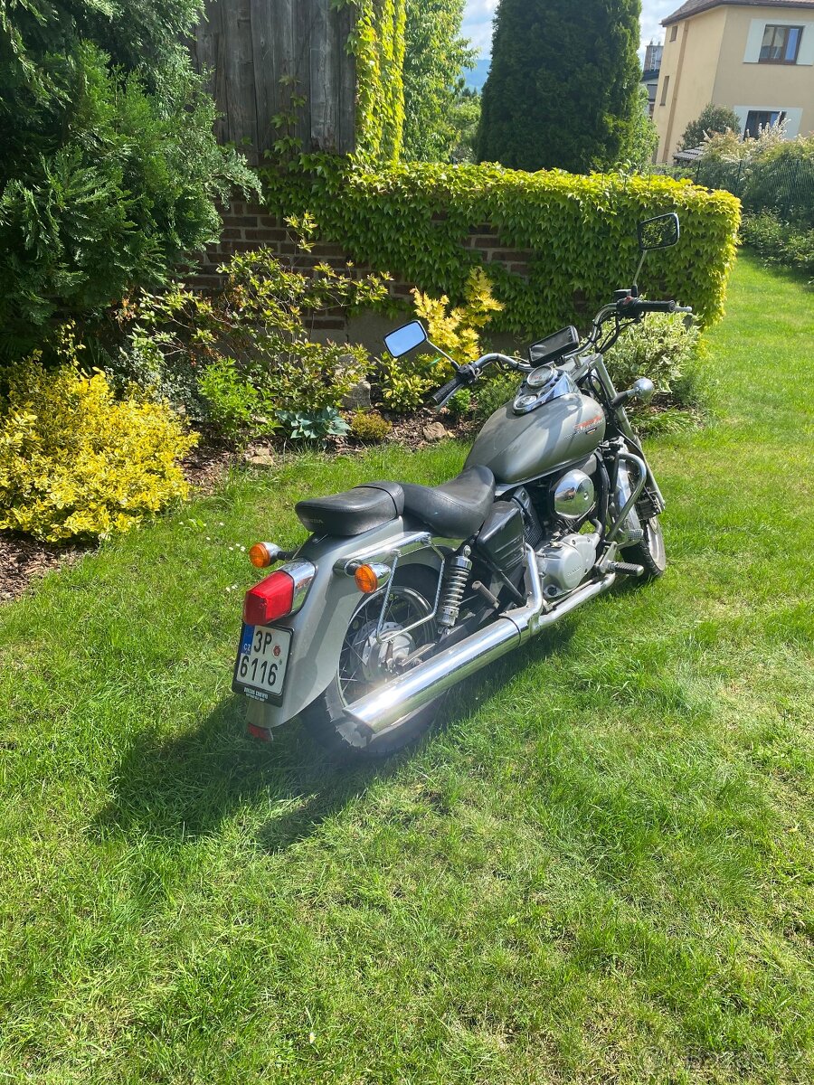 Honda Shadow 125 VT - 9