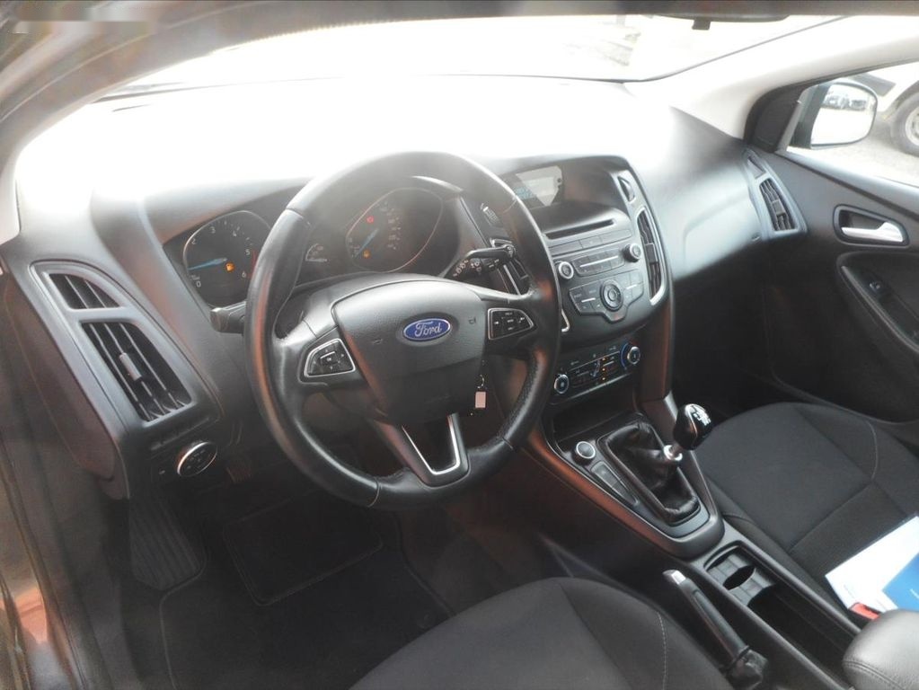 Ford Focus,1,5 TDCi - 9