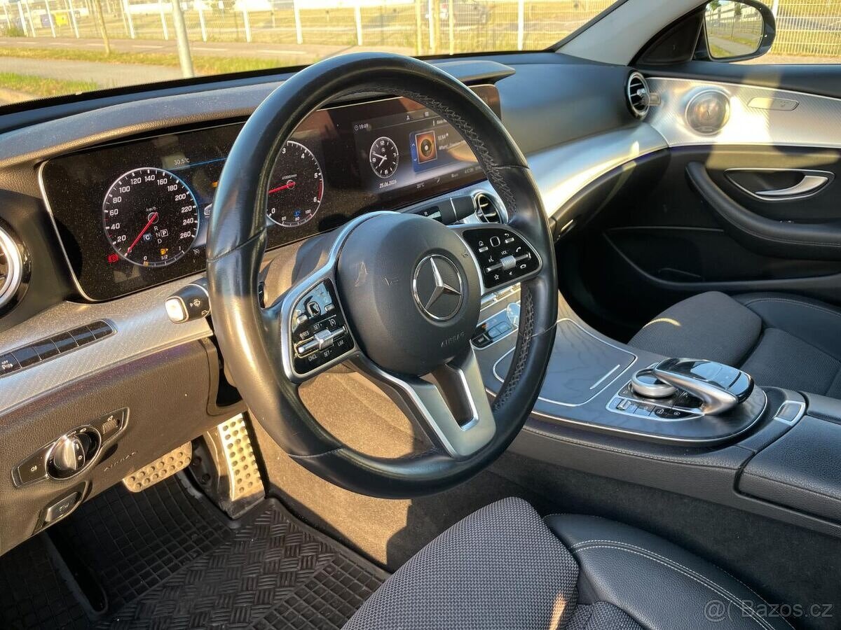 Mercedes-Benz E trieda All-Terrain 220d 4MATIC A/T - 9