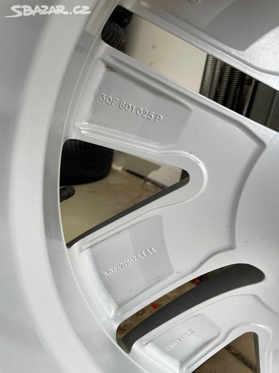 Originální sada VW 255/50/20 letní č.201 - 9