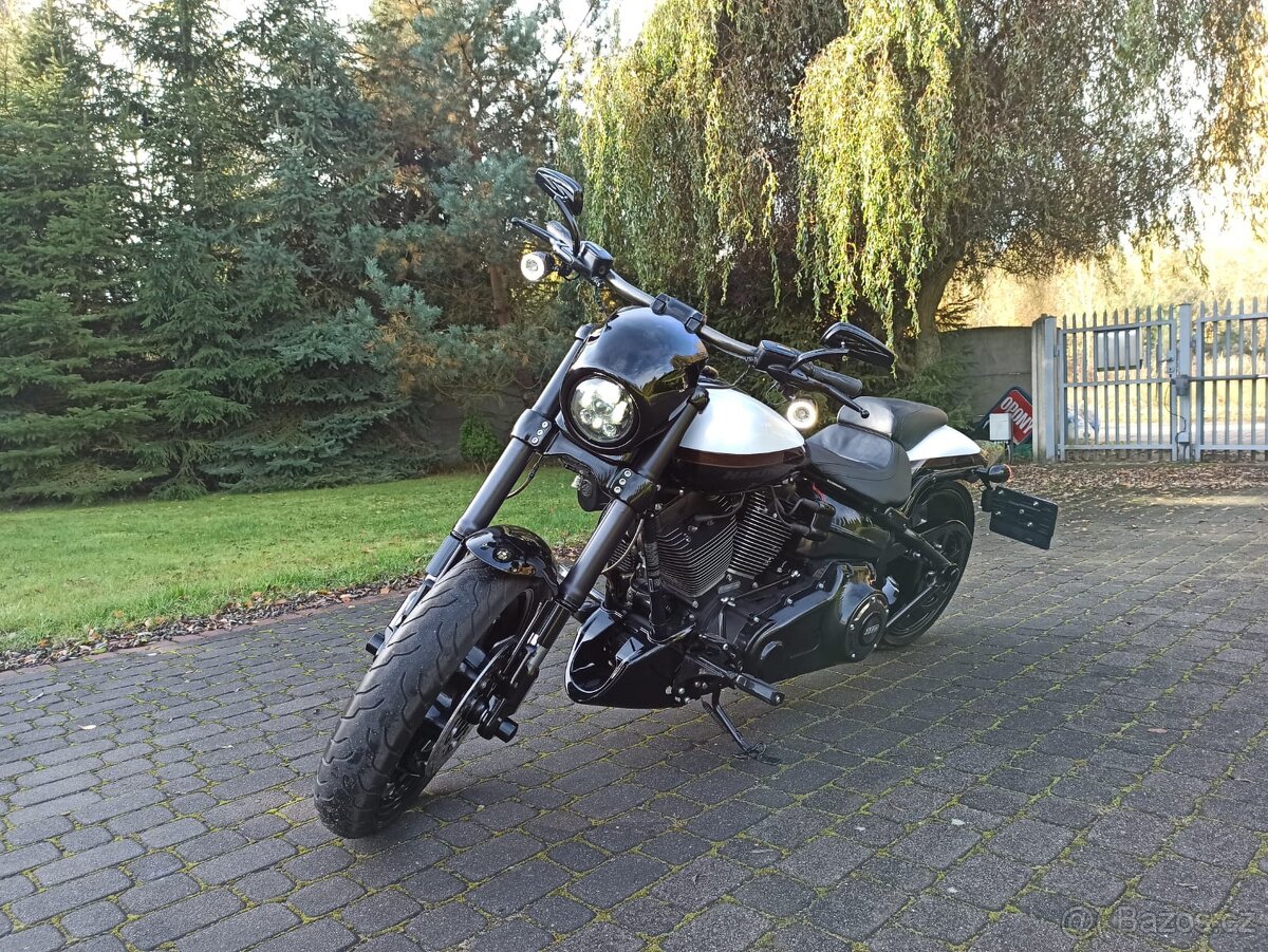 Harley-Davidson CVO Breakout - 9