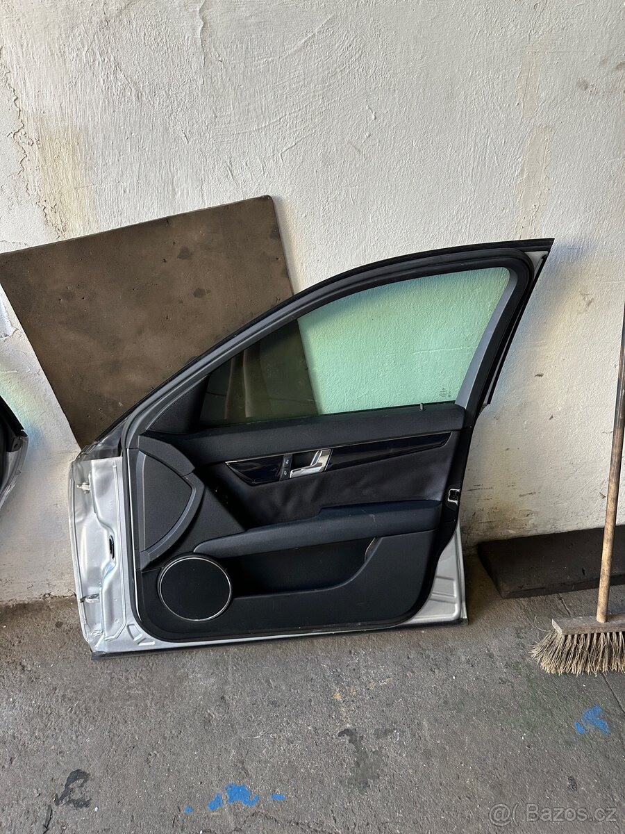 Dveře spolujezdce w204 - 9