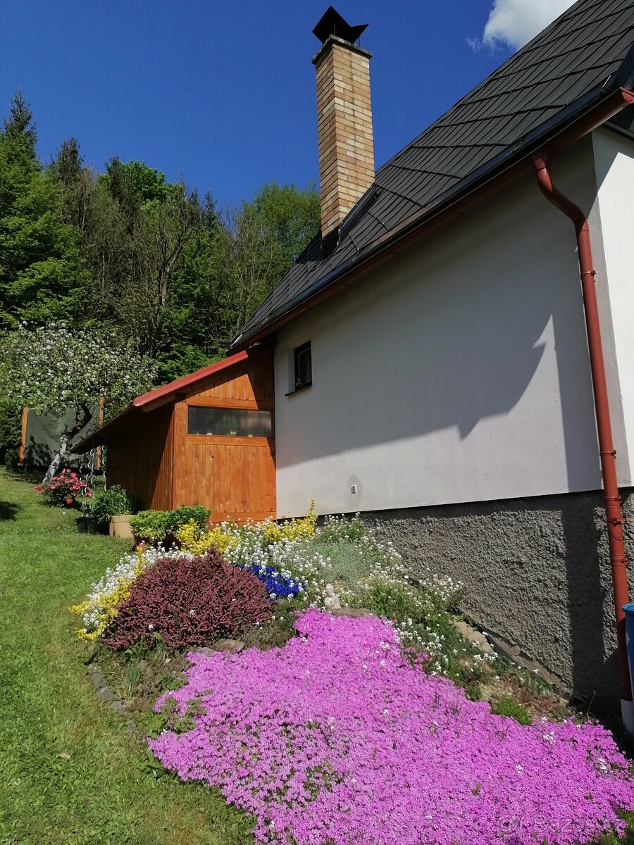 Rekreační zděná chata - 9