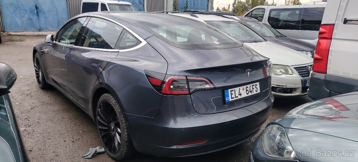 Tesla Model 3 Long Range Dual Motor 340 - 9
