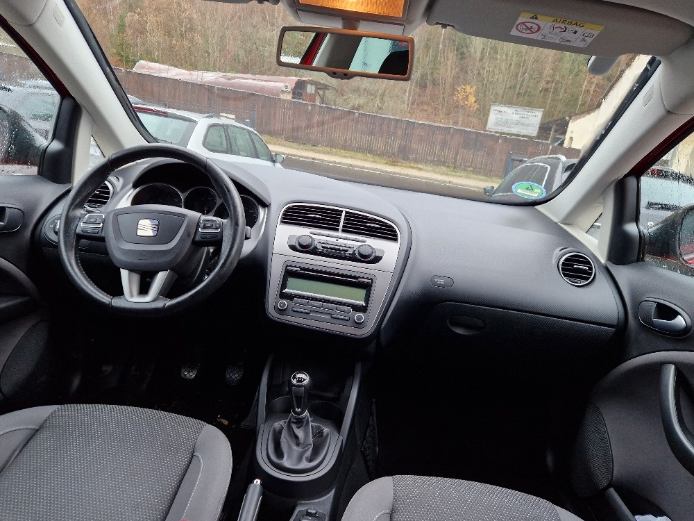 SEAT Altea XL, r.v. 2015, 145 tis. km, plný servis - 9