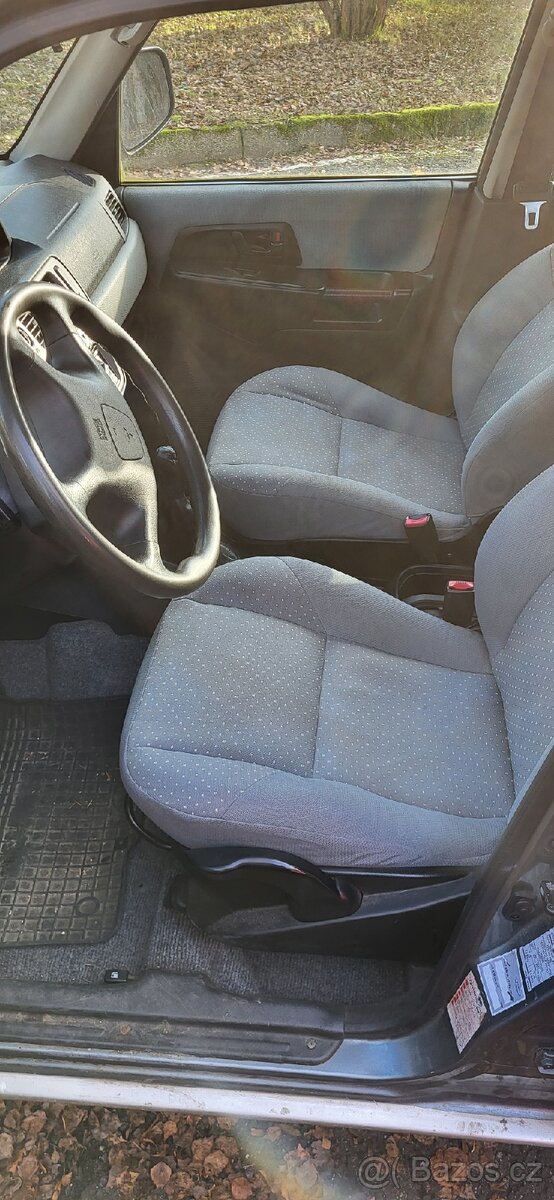 Mitsubishi Pinin - 9