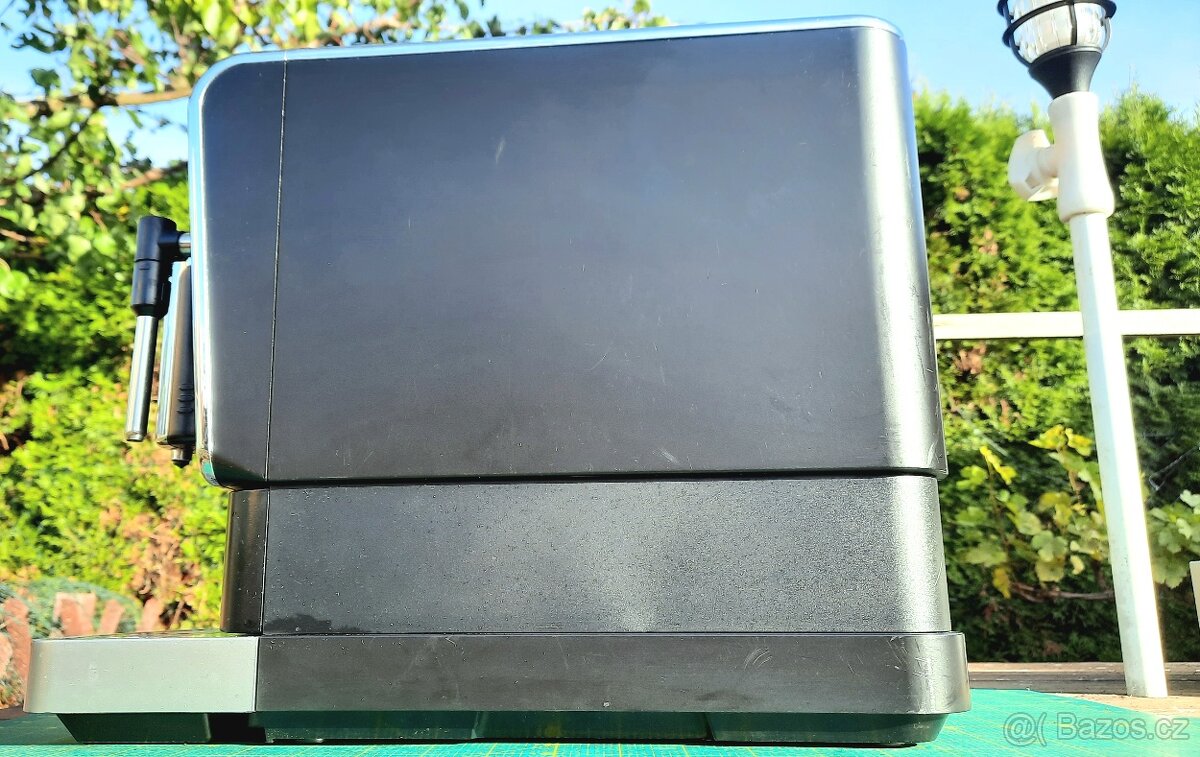 ETA NERO plnoautomatický černý kávovar – 66% sleva - 9