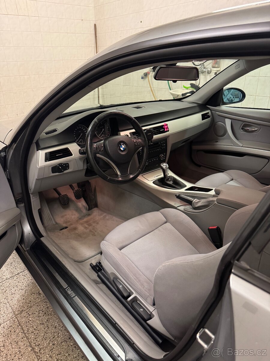 BMW e92 320i 125kw - 9