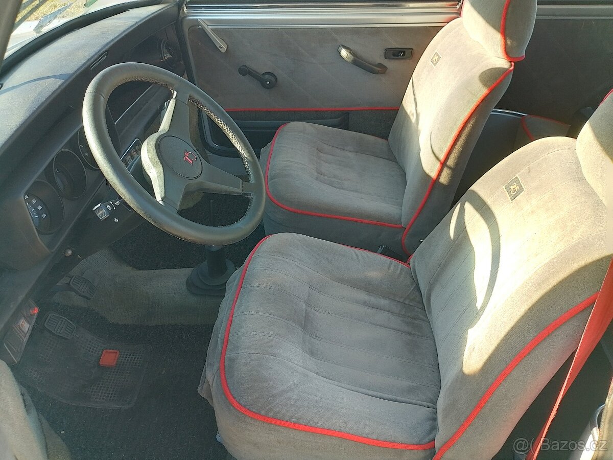 Prodám Austin Mini Classic - výroční model - luxusní stav - 9