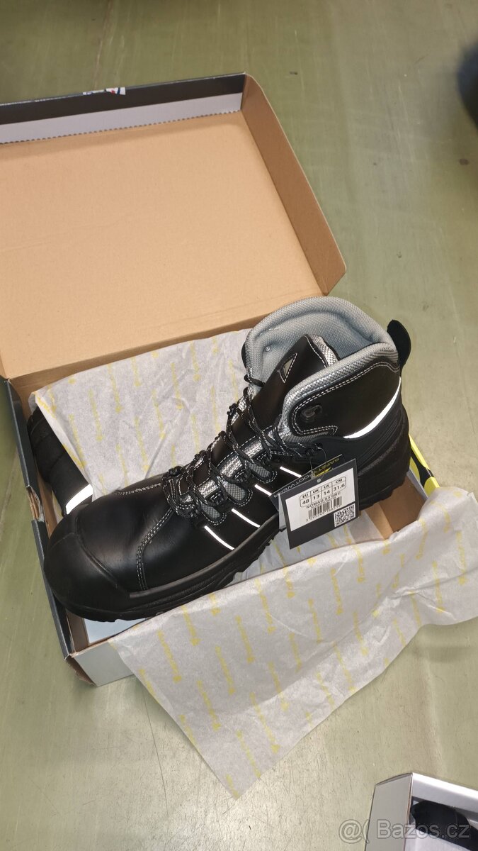 nové pracovní oblečení kalhotý vesty boty - 9