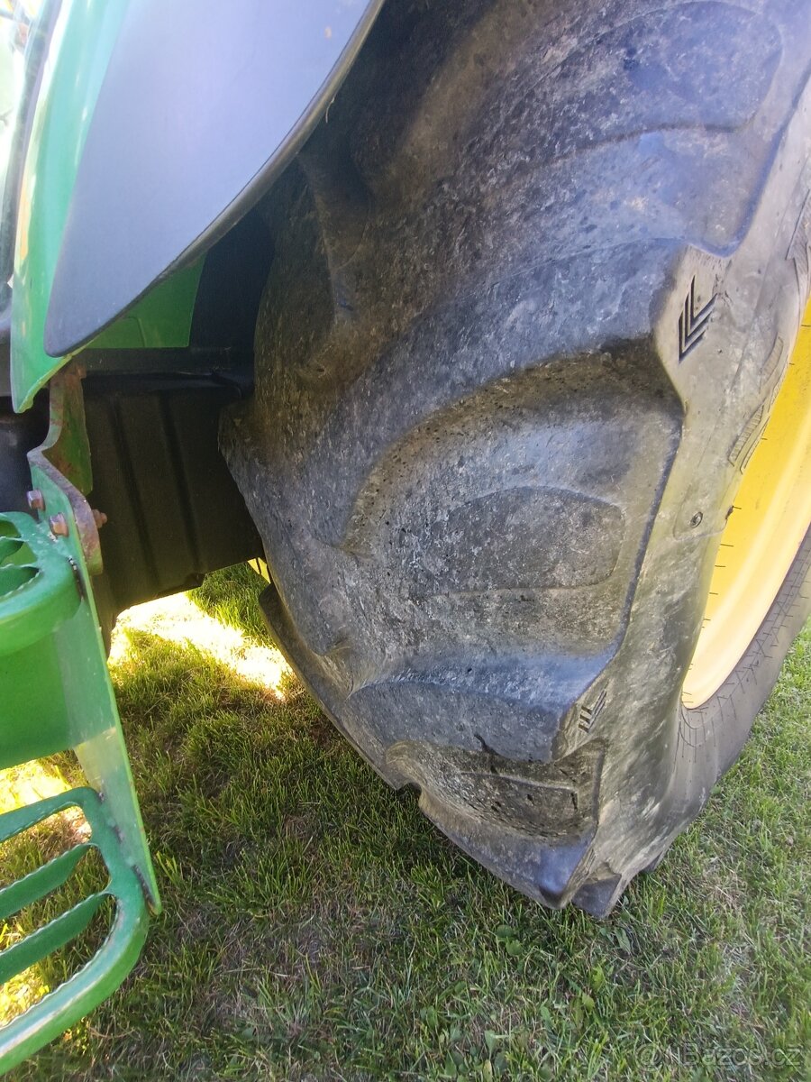 John Deere 5075E - 9