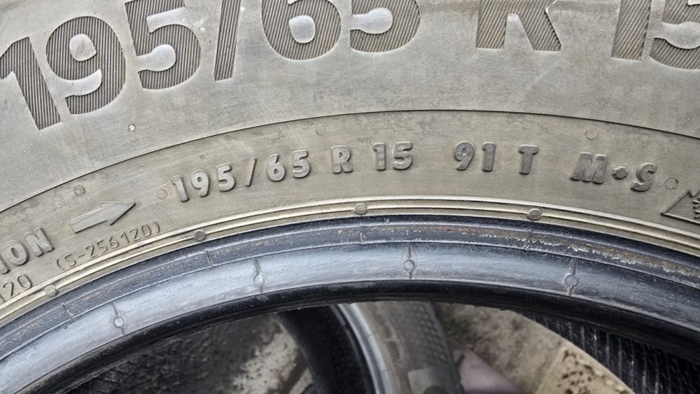 Zimní pneu 195/65/15 Continental - 9