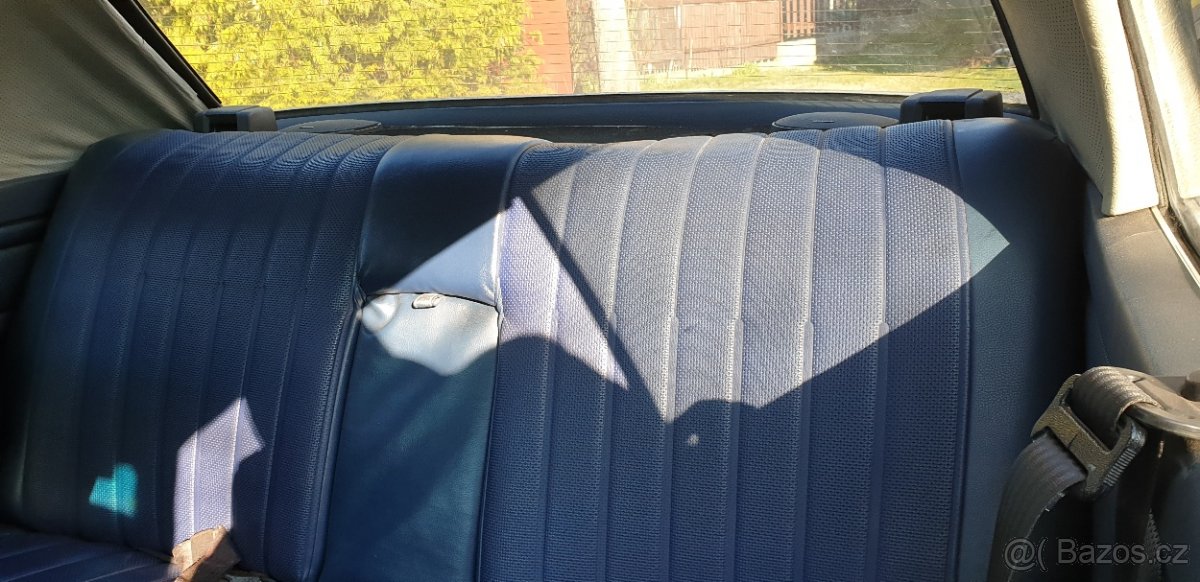 Mercedes 280 C model W114 - 9