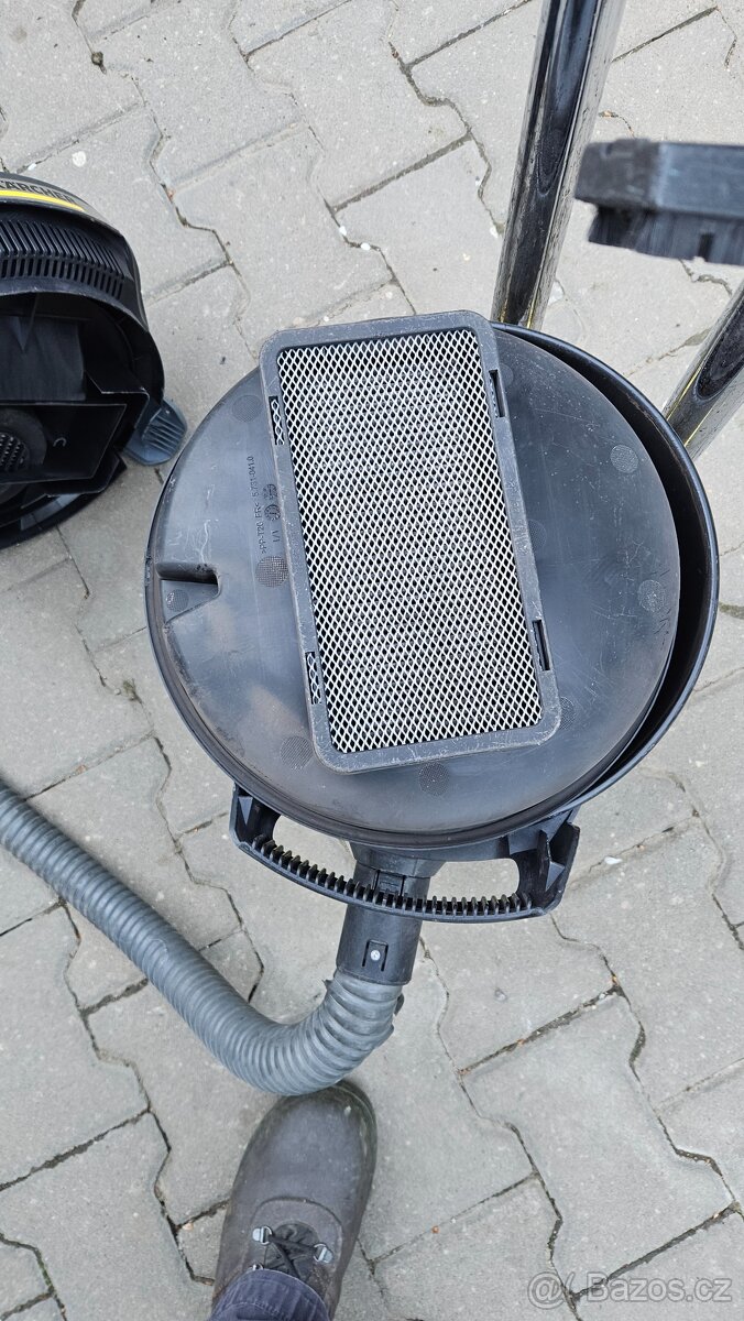 Vysavač karcher - 9