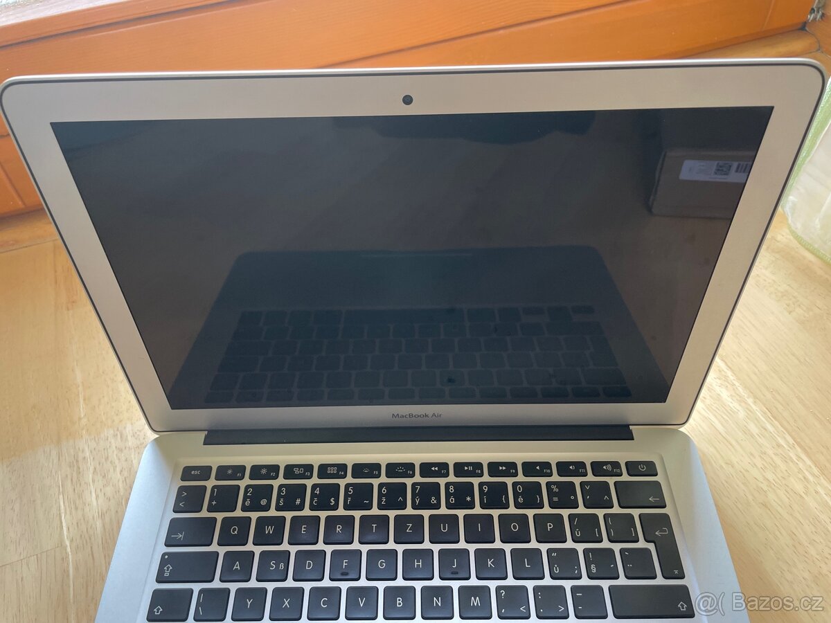 MacBook Air - 9