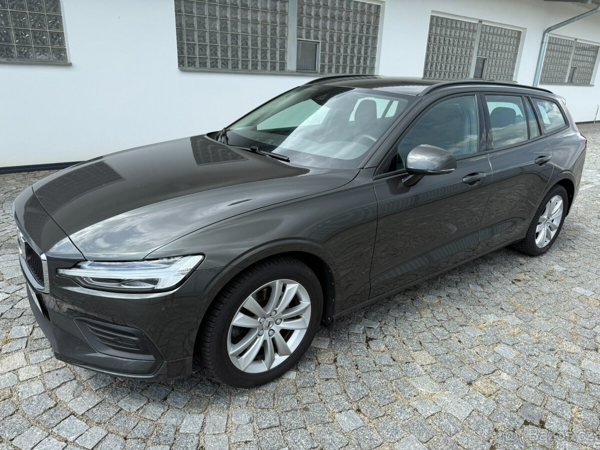 Volvo V60 B4 145 kW Momentum 2021 | 96400 km | ČR | 1.maj - 9