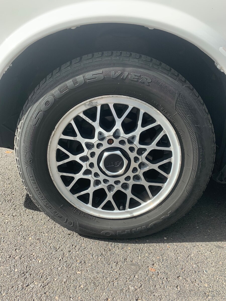 Prodám Nissan Bluebird , 1990 , veterán. - 9