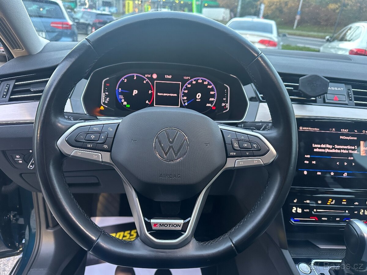 Volkswagen Passat 2022 - 9