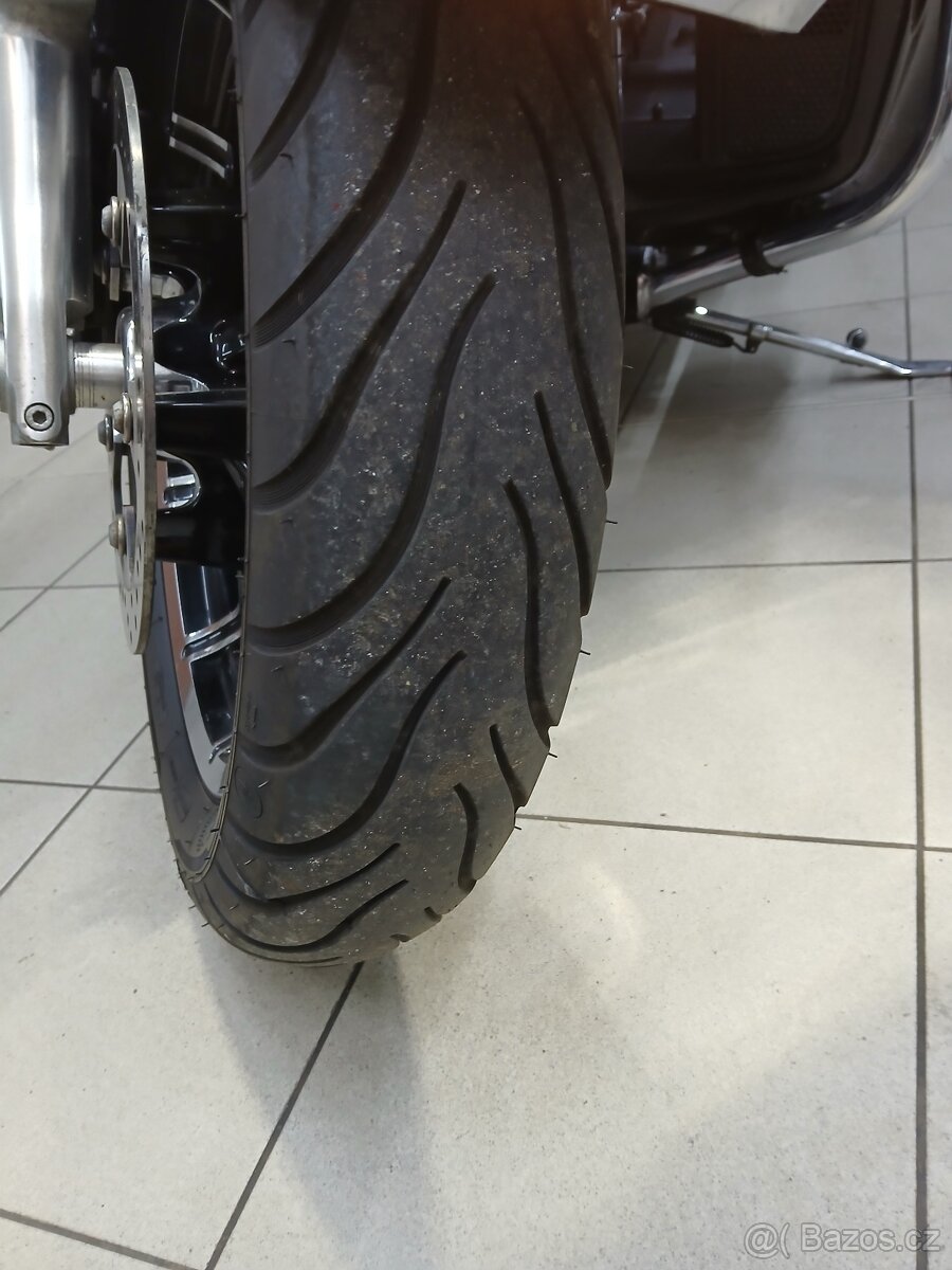 HARLEY DAVIDSON ELECTRA GLIDE - 9