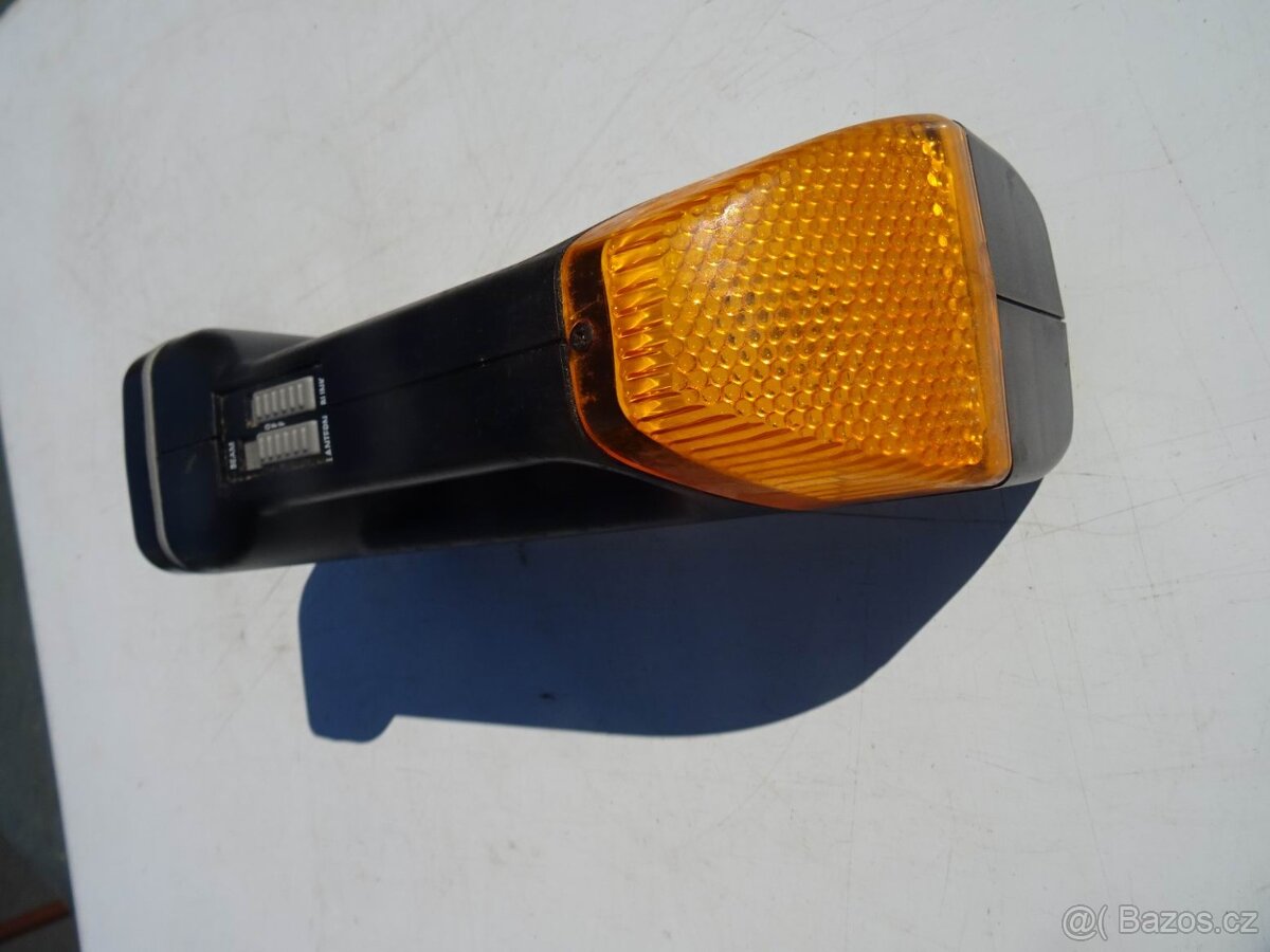 SVÍTILNY - BATERKY RETRO - 9