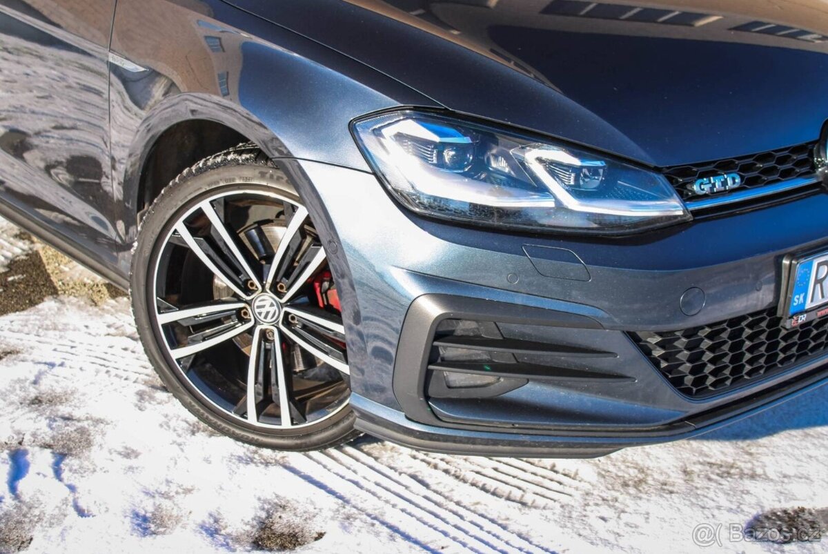 Volkswagen Golf Variant 2.0 TDI BMT GTD DSG - 9