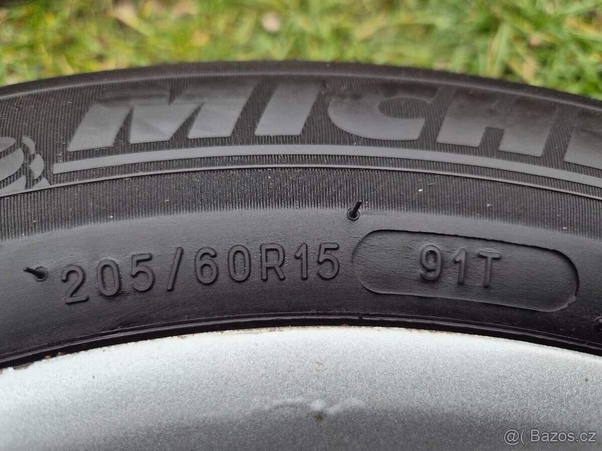 Kompletní zimní ALU kola Škoda PYXIS - 205/60 R15 - 5x112 - 9