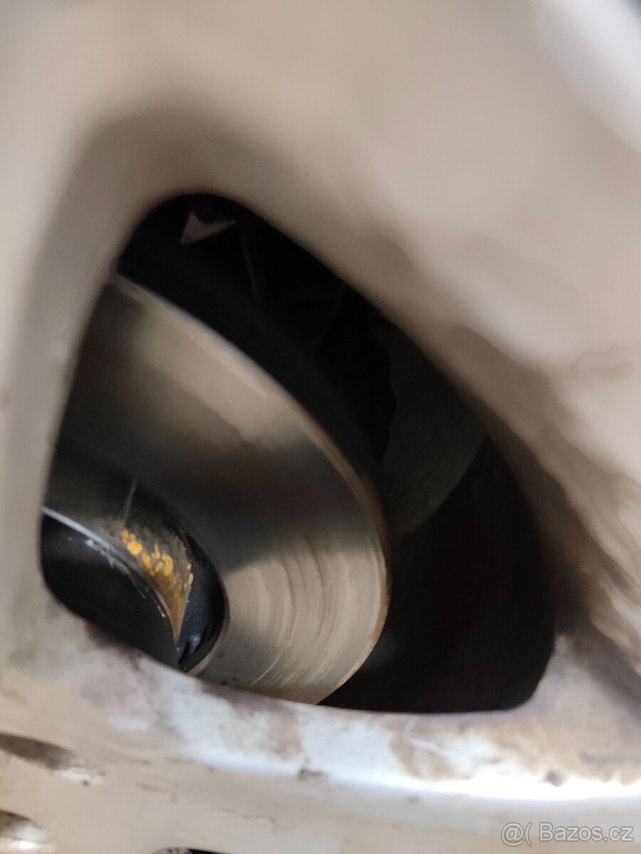 307 2.0L hdi 79kw nahradní díly - 9