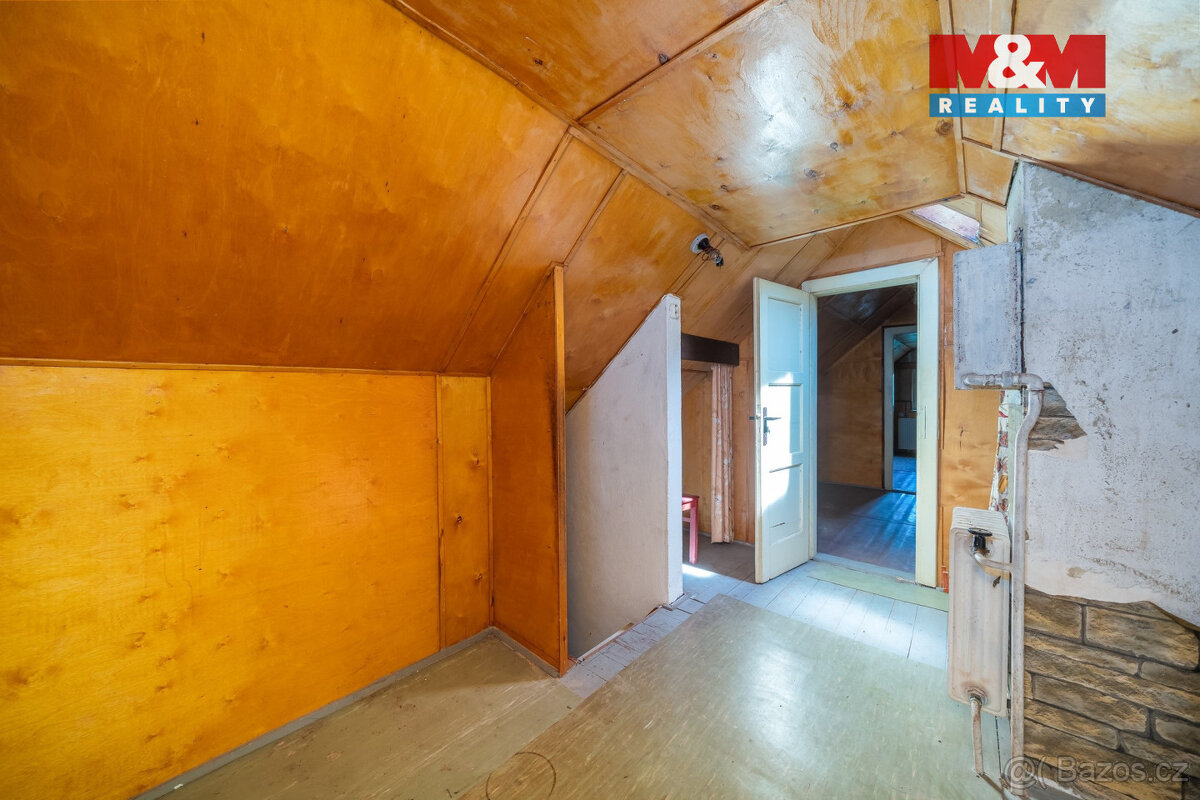 Prodej rodinného domu, 1085 m², s garáží a dílnou, Malíkov - 9