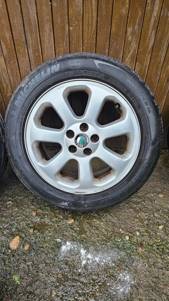 Alu kola octavia 1 , r16 - 9