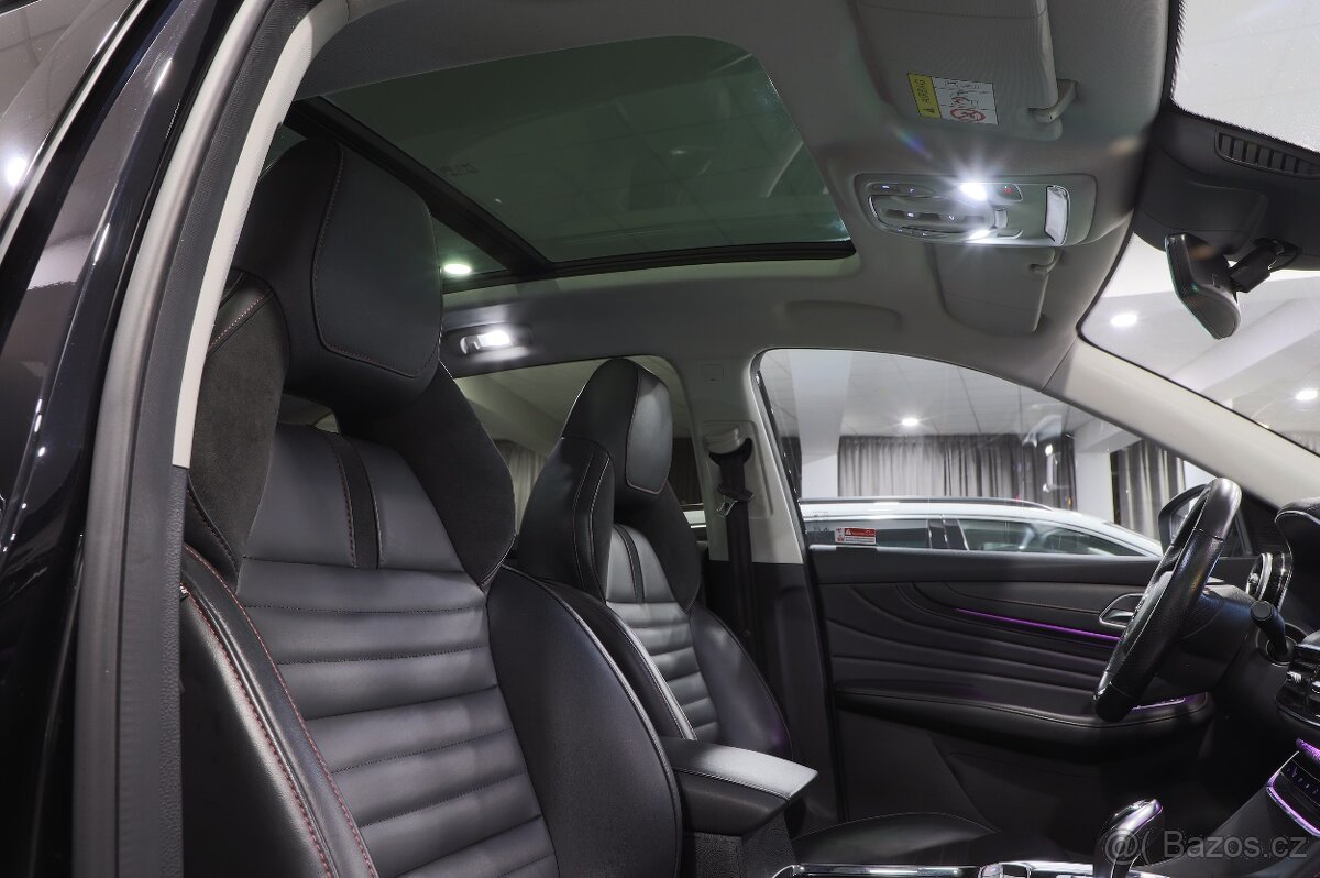 MG EHS PHEV Luxury 1.5 190kW AUT. 83tkm - záruka Autodraft - 9