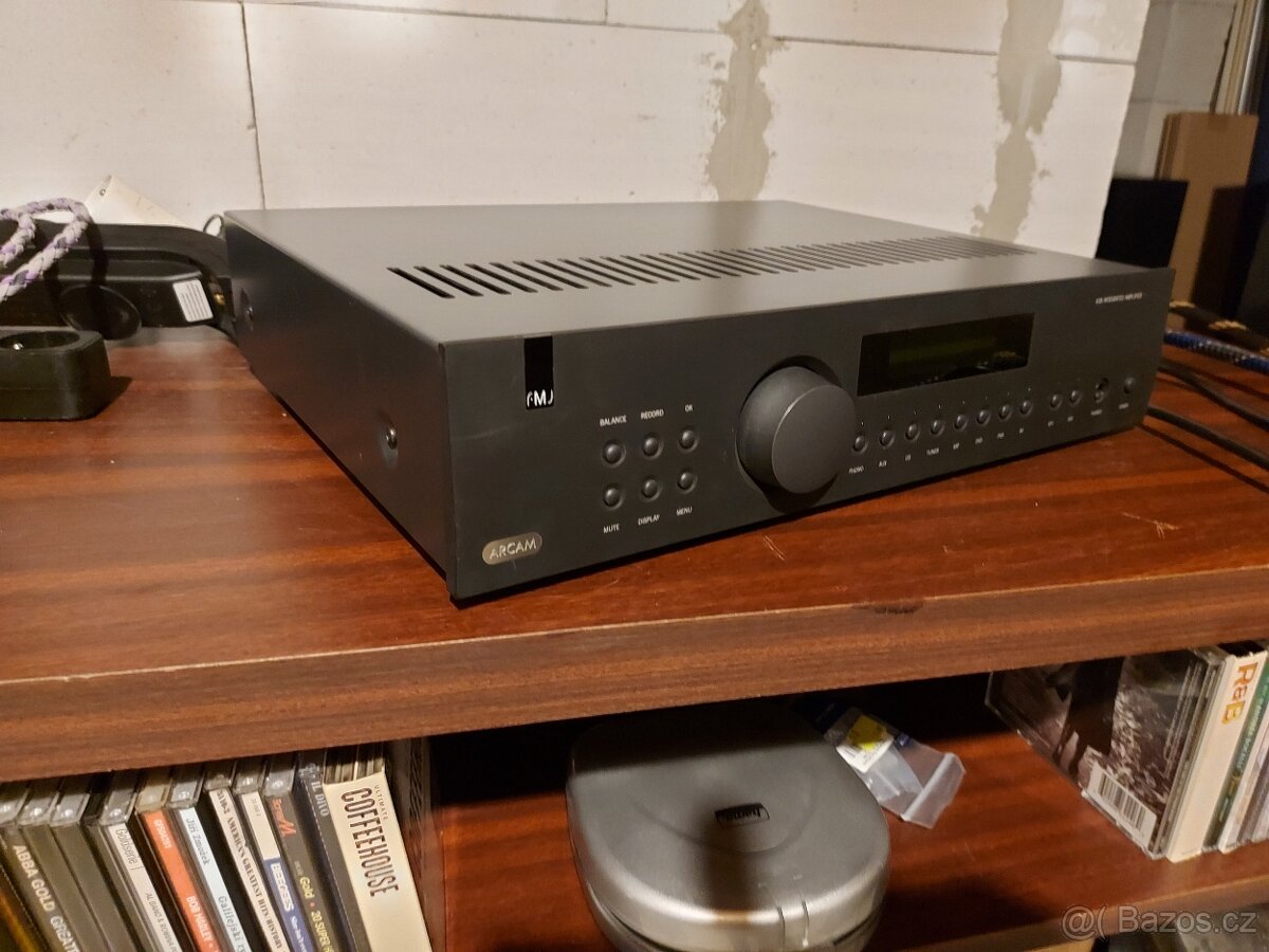 Predám ARCAM FMJ A38 - 9