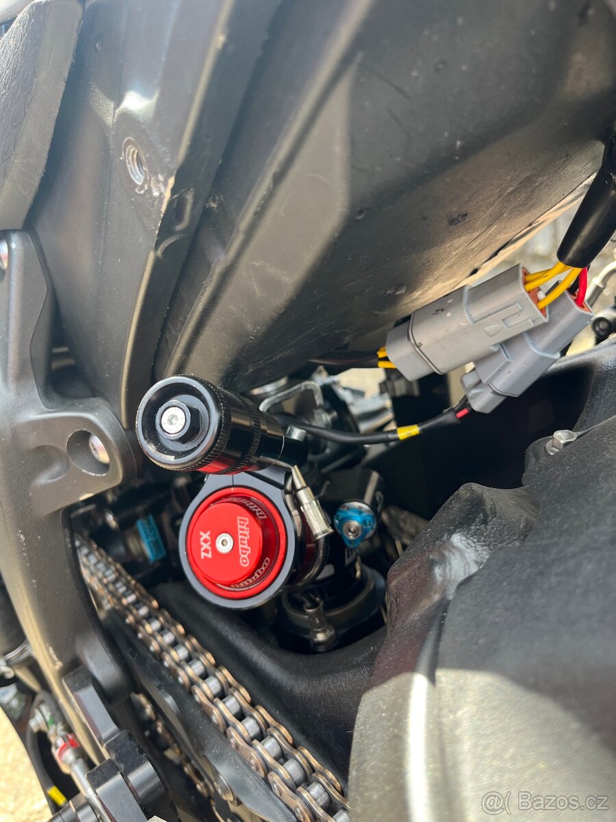 Kawasaki ZX6R závodní speciál okruhovka - 9