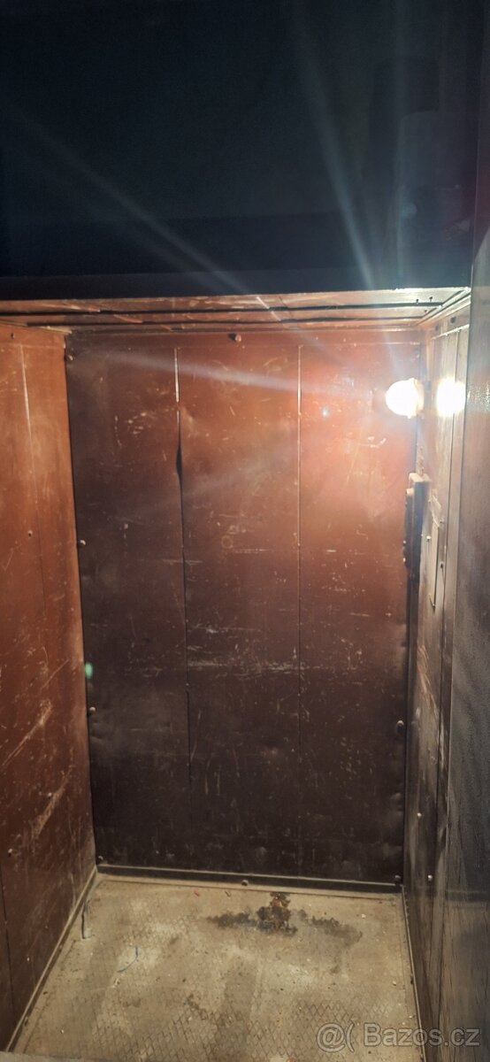 Nákladní výtah - 9