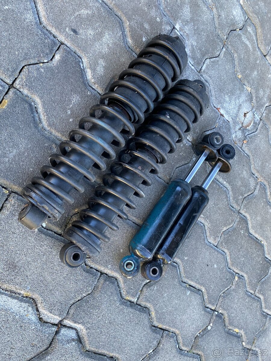 Kola na Volkswagen T1 - 9