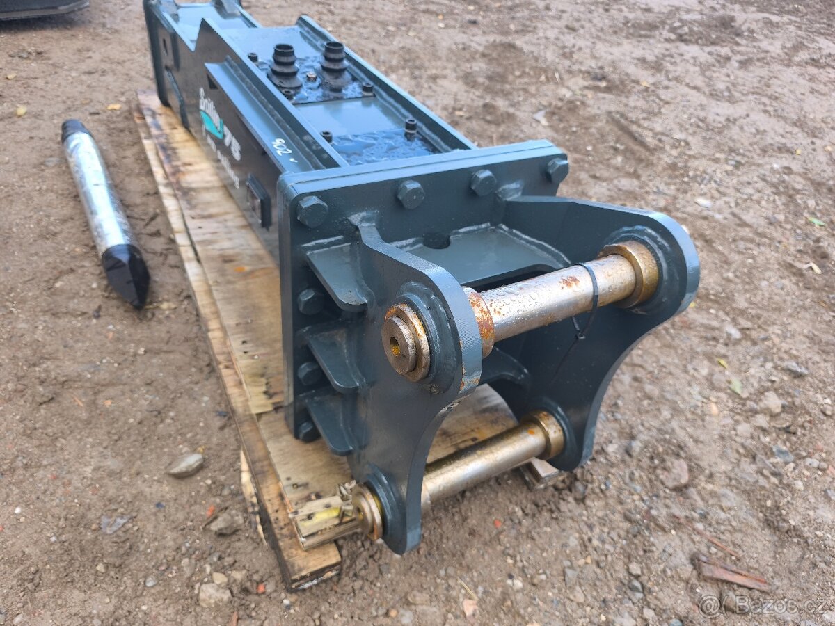 Hydraulické kladivo 6-9t - 9