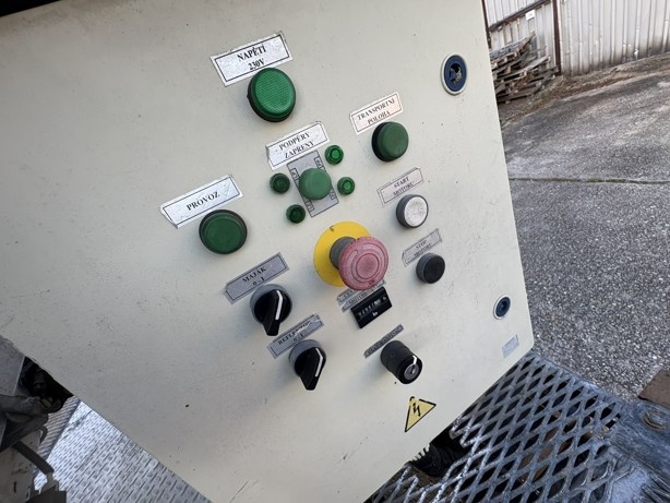 Mercedes-Benz ATEGO 918 AF s hydraulickou plošinou Inreka - 9