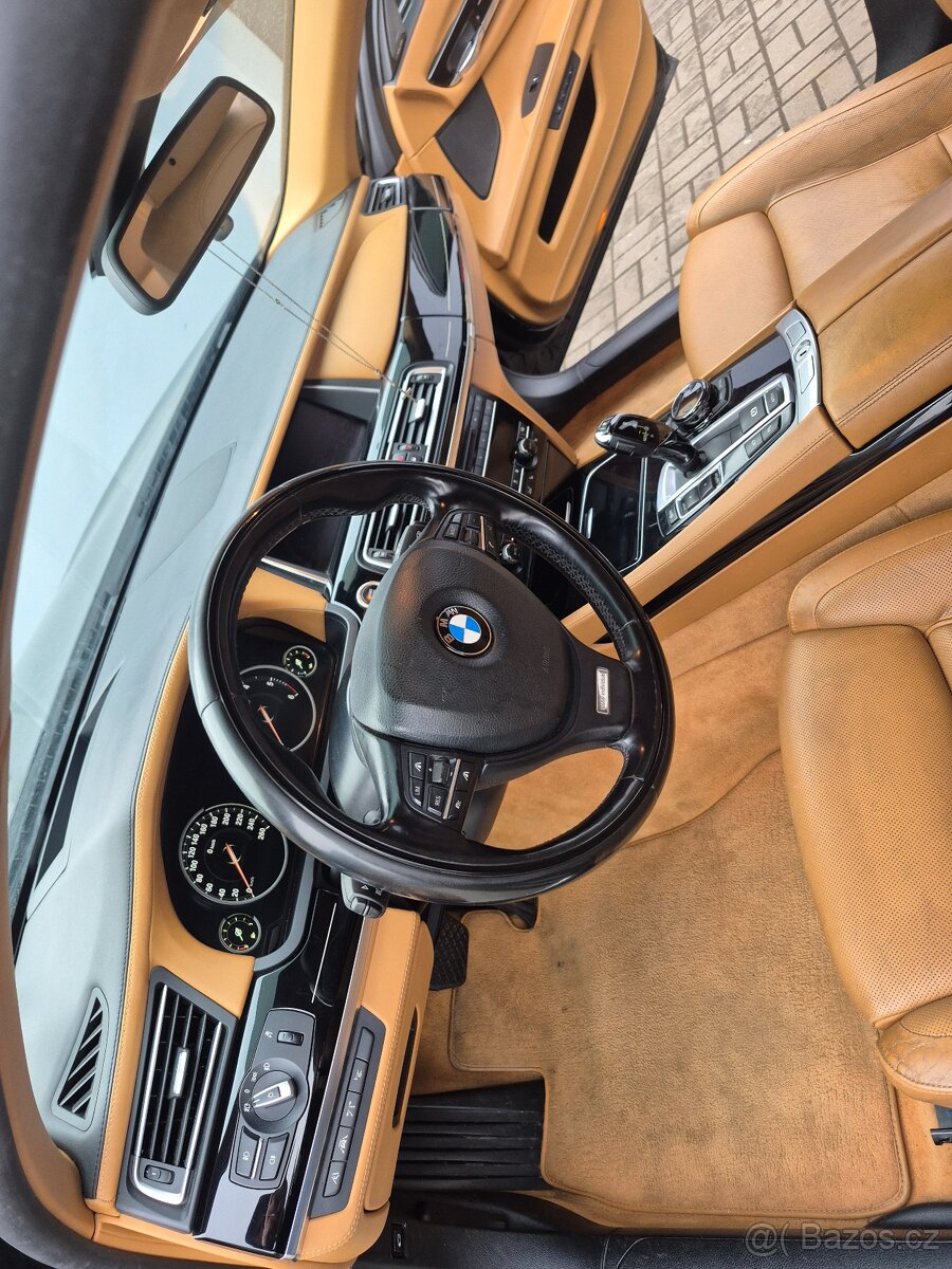 BMW f01 730d 190kw individual 2014/3 nájezd 169000km - 9