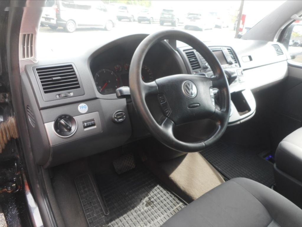 Volkswagen Multivan,2,5 TDi - 9