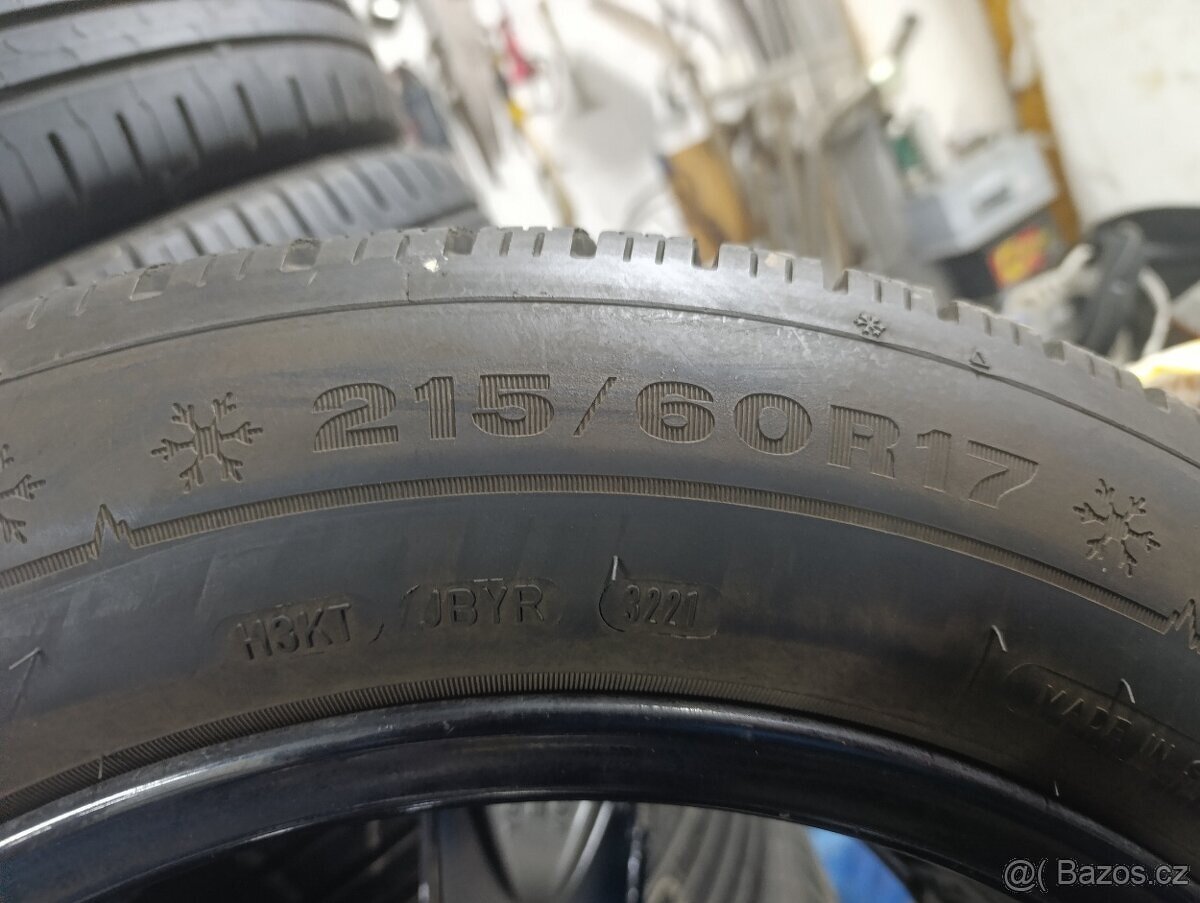 17´´ Zimni TOYOTA RAV4 CHR 215/60 R17 5x114,3 - 9