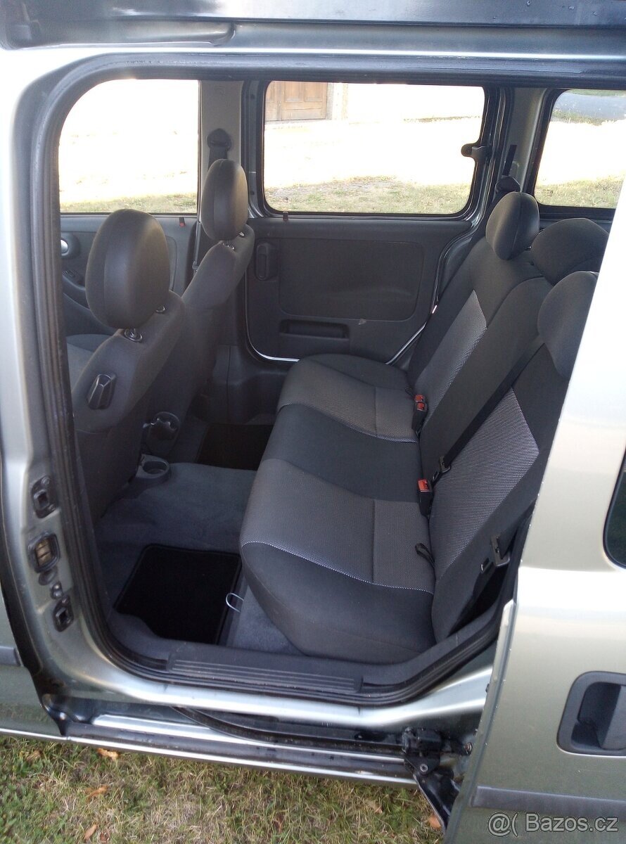 Opel Combo Tour 1.7cdti 74kw rok 7/2010 XXL - 9