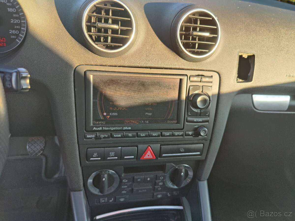 Audi A3 Sportback 3.2 VR6 184 kW - 9