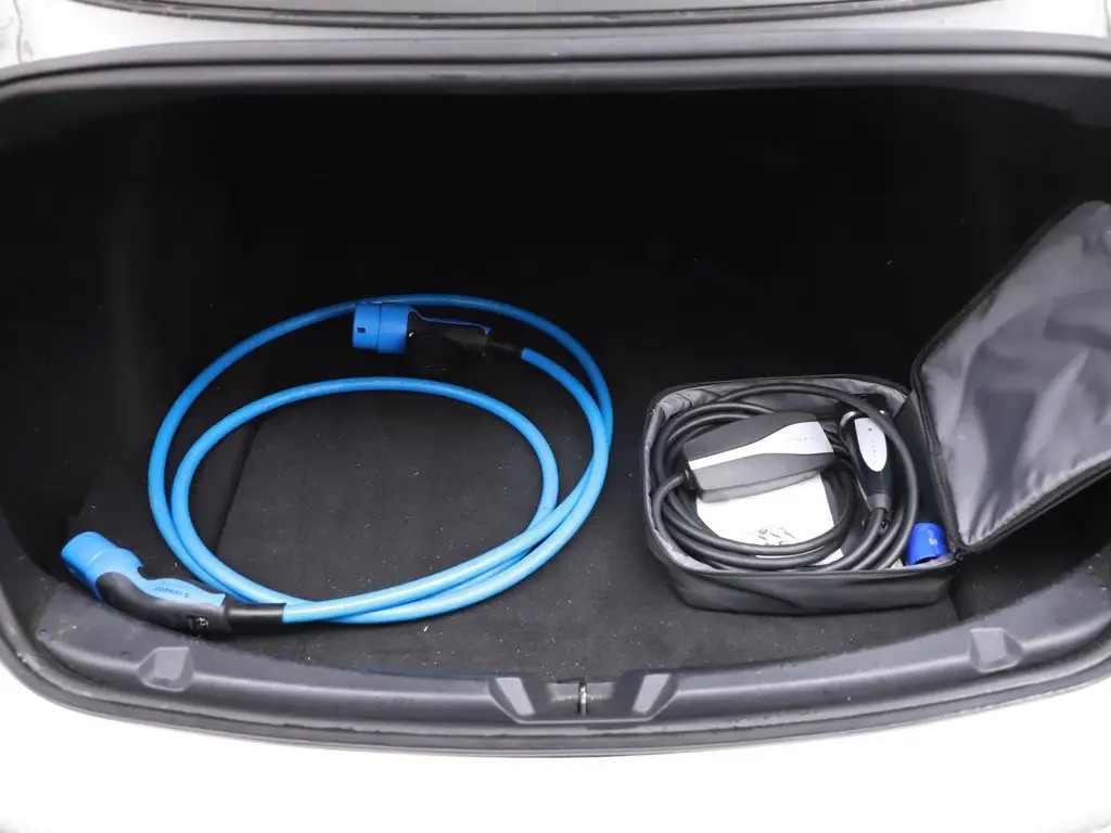 Tesla Model 3 Long Range RWD | 2019 | 75 kWh | SOH 83 % | 53 - 9