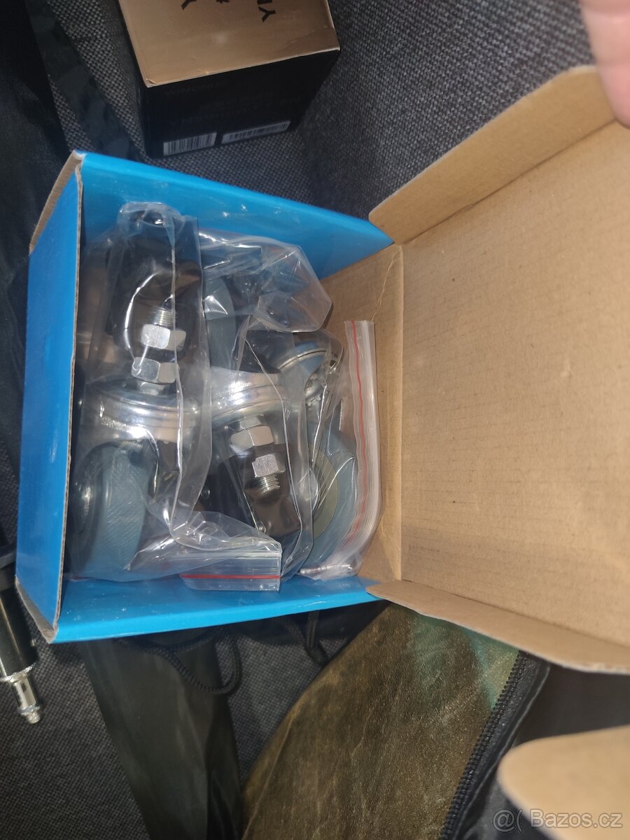 Nikon D5600 + příslušenství interiér i exteriér - 9