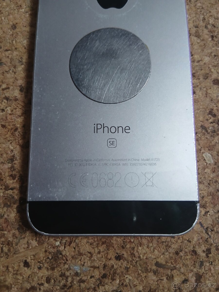 iPhone SE 2016 64GB - 9