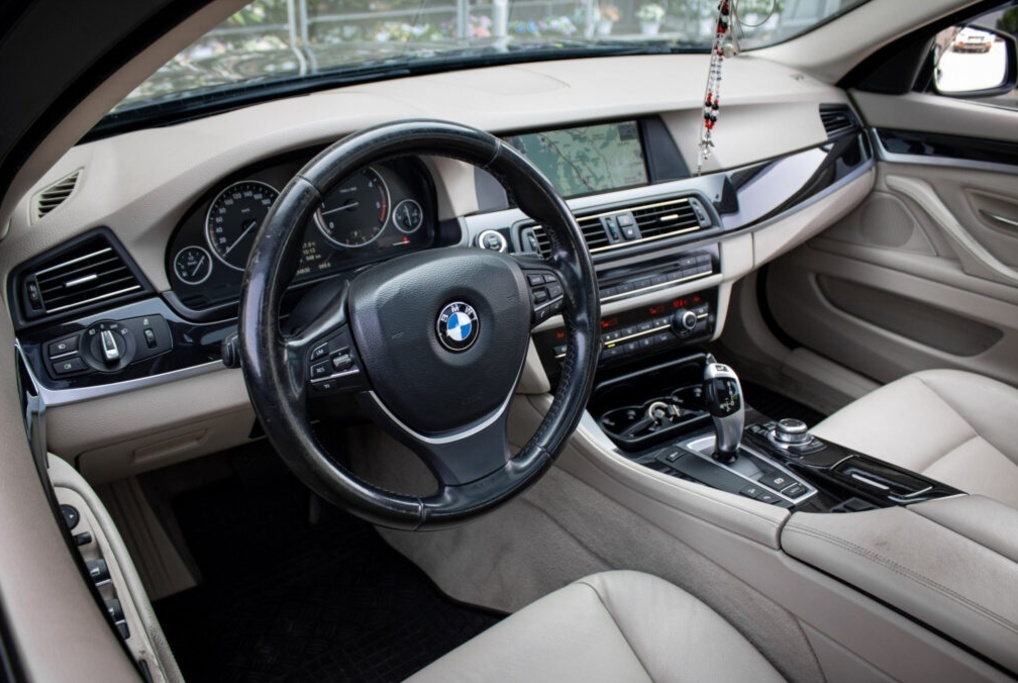 BMW rad 5 Touring 530d xDrive - 9