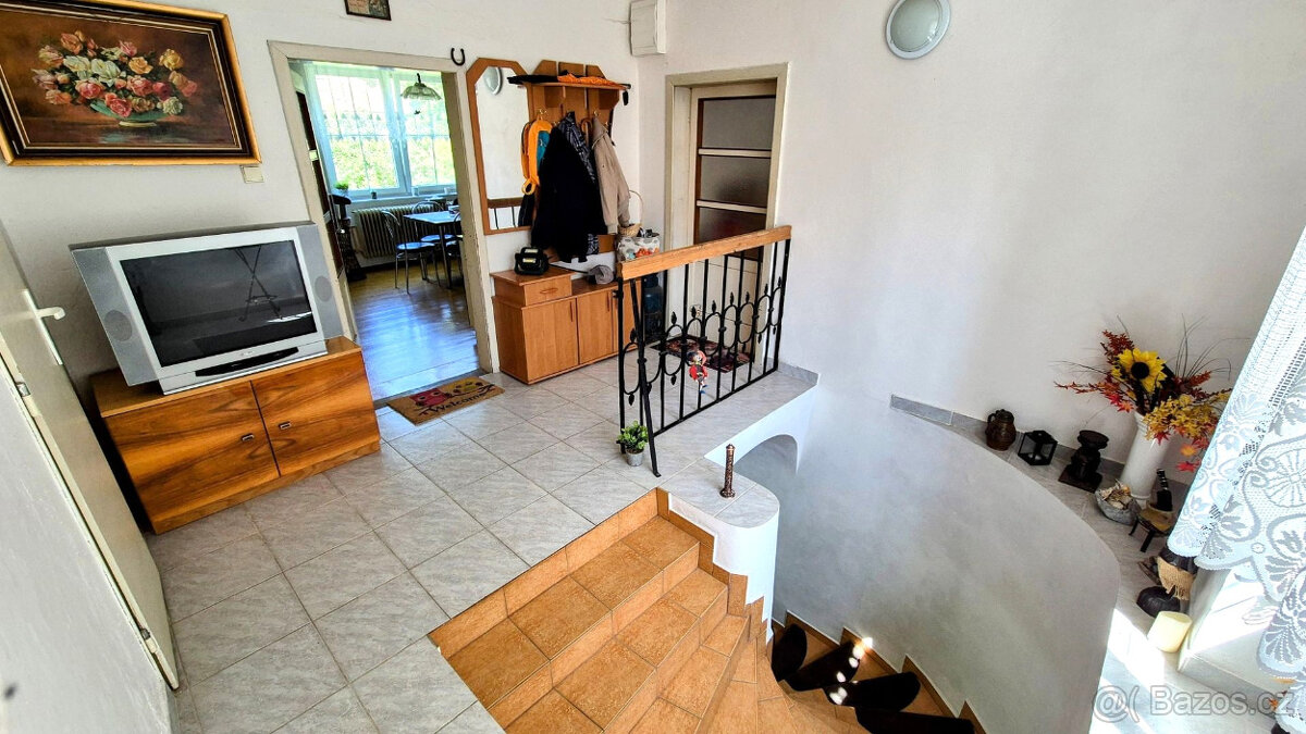 Prodej zemědělské usedlosti Krasonice - 9