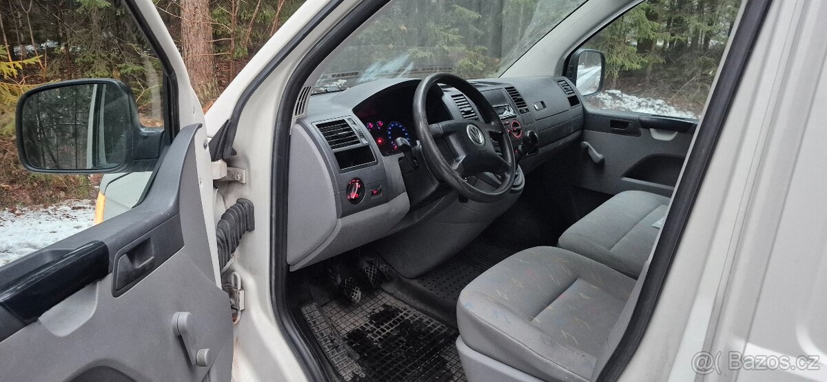 Vw t5 1.9 tdi rok 2005 - 9