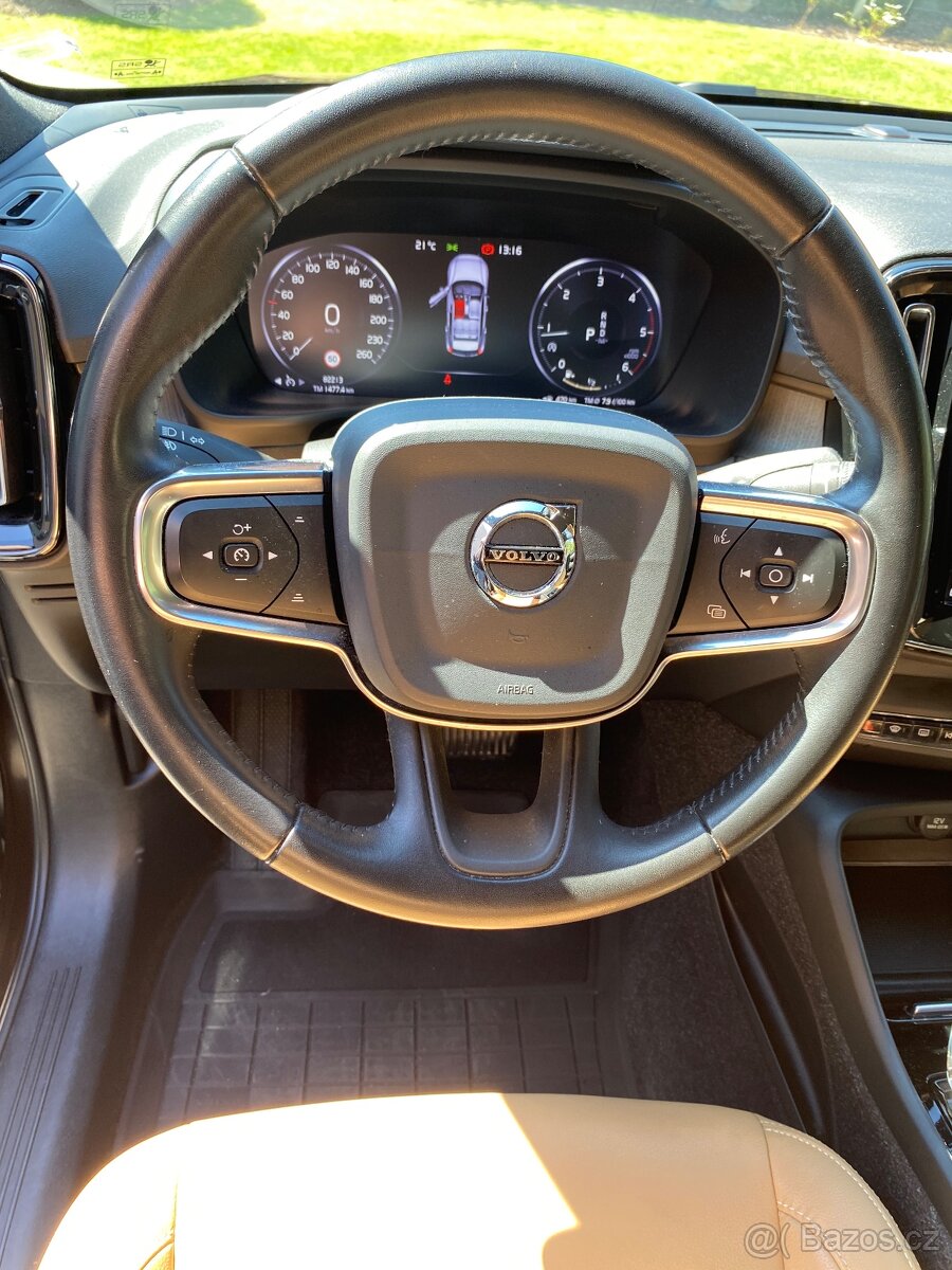 VOLVO XC40 INSCRIPTION 84000 km - 9