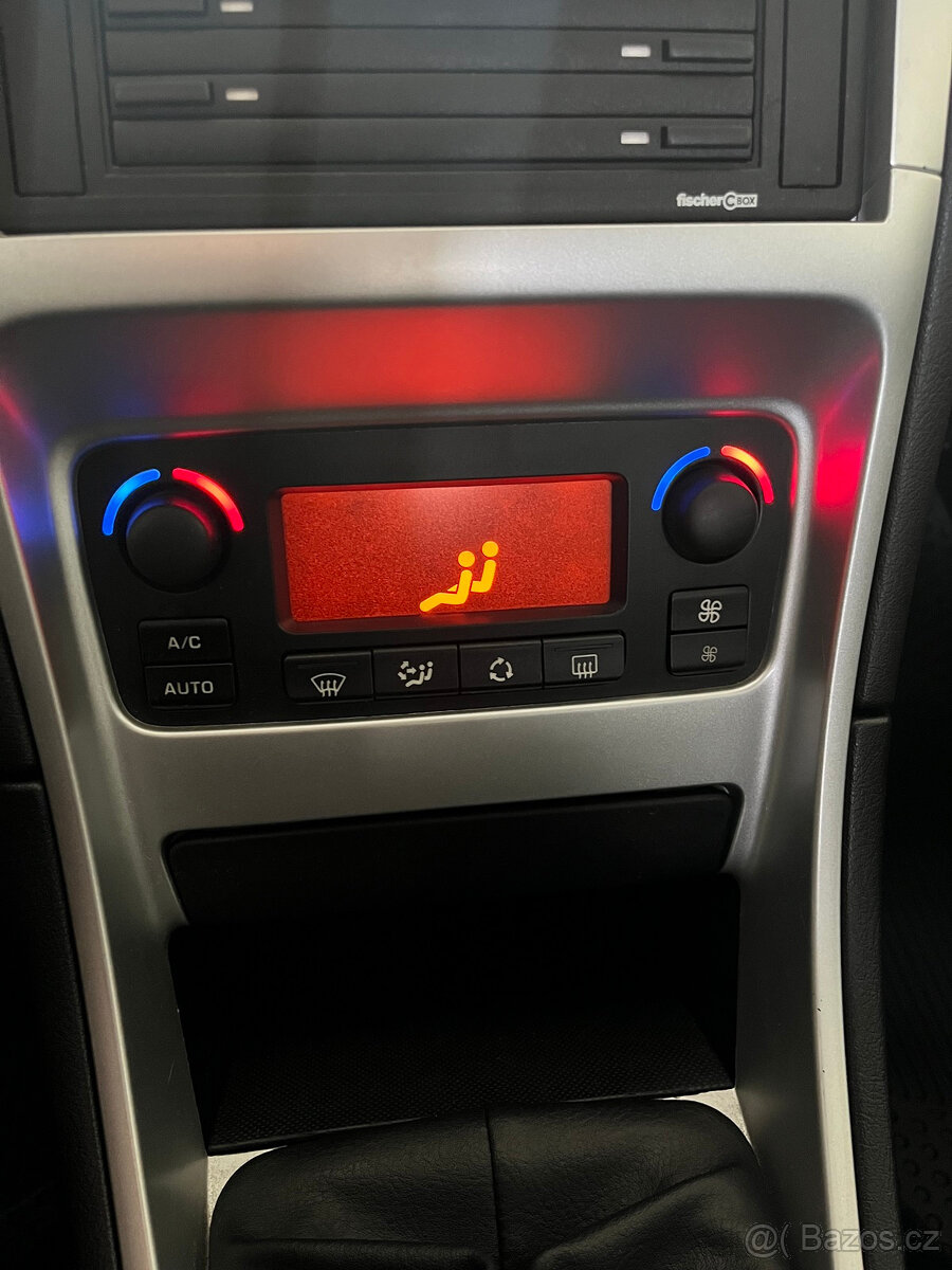 Peugeot 307 2,0i - 9