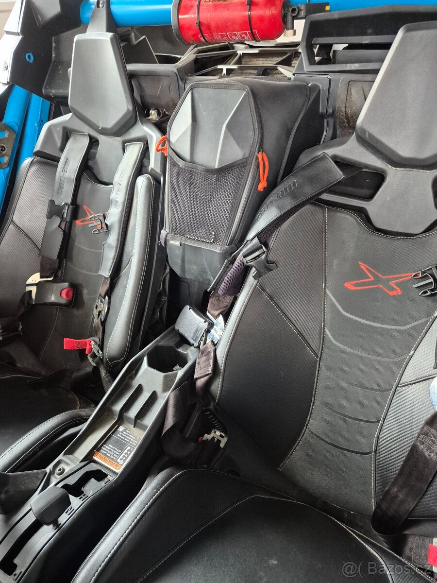 CAN AM Maverick X3 Turbo RC - 9